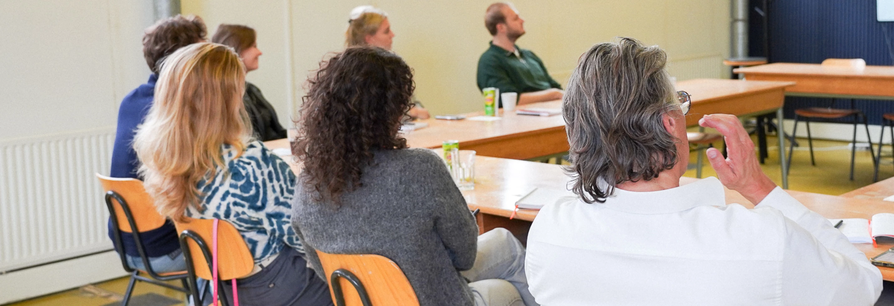 1755606997-Blog header2.webp | Waarom een BV de gezagsverhouding niet oplost bij de Wet DBA
